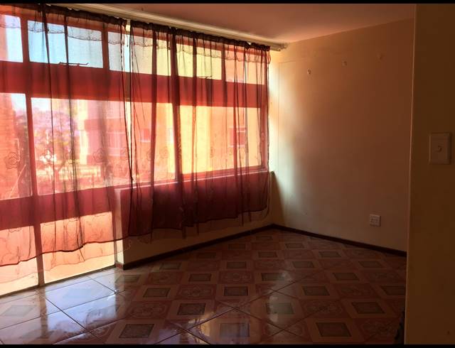 1 BEDROOM FLAT SOLD IN SUNNYSIDE